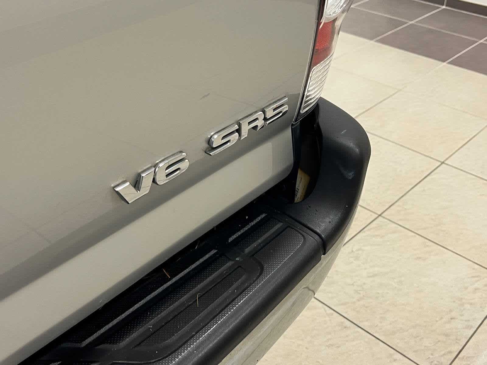 Thumbnail: 2010 Toyota Tacoma - 6