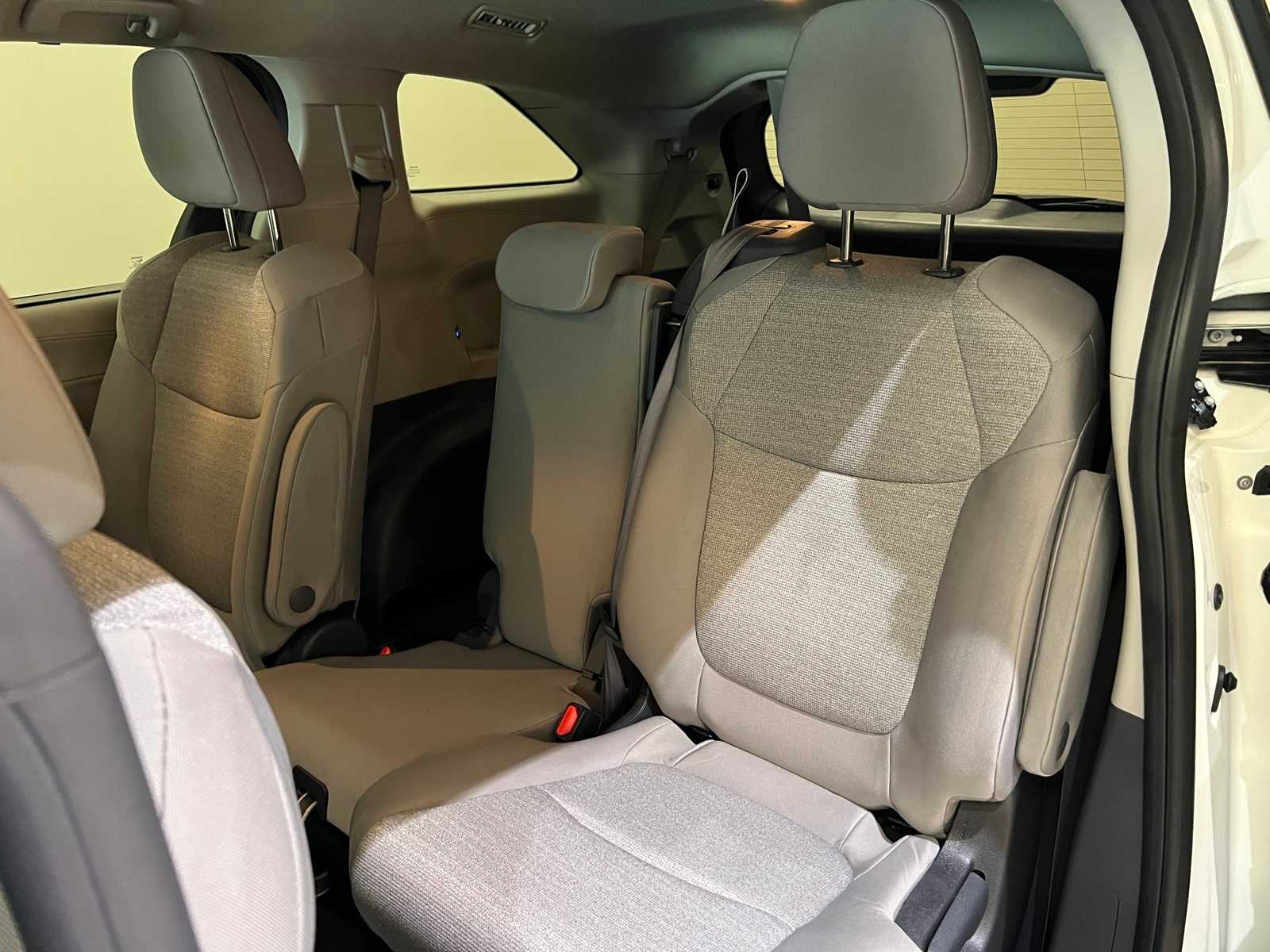 Thumbnail: 2024 Toyota Sienna - 13