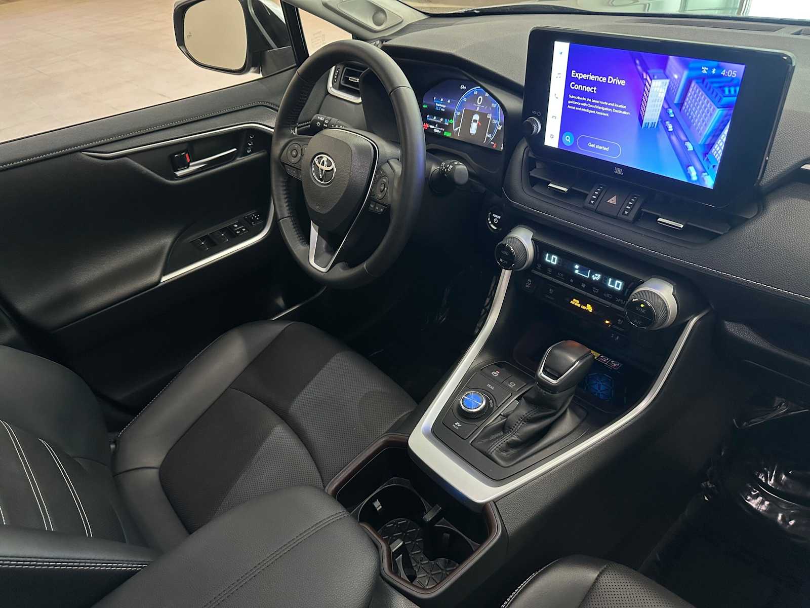 Thumbnail: 2024 Toyota RAV4 - 28