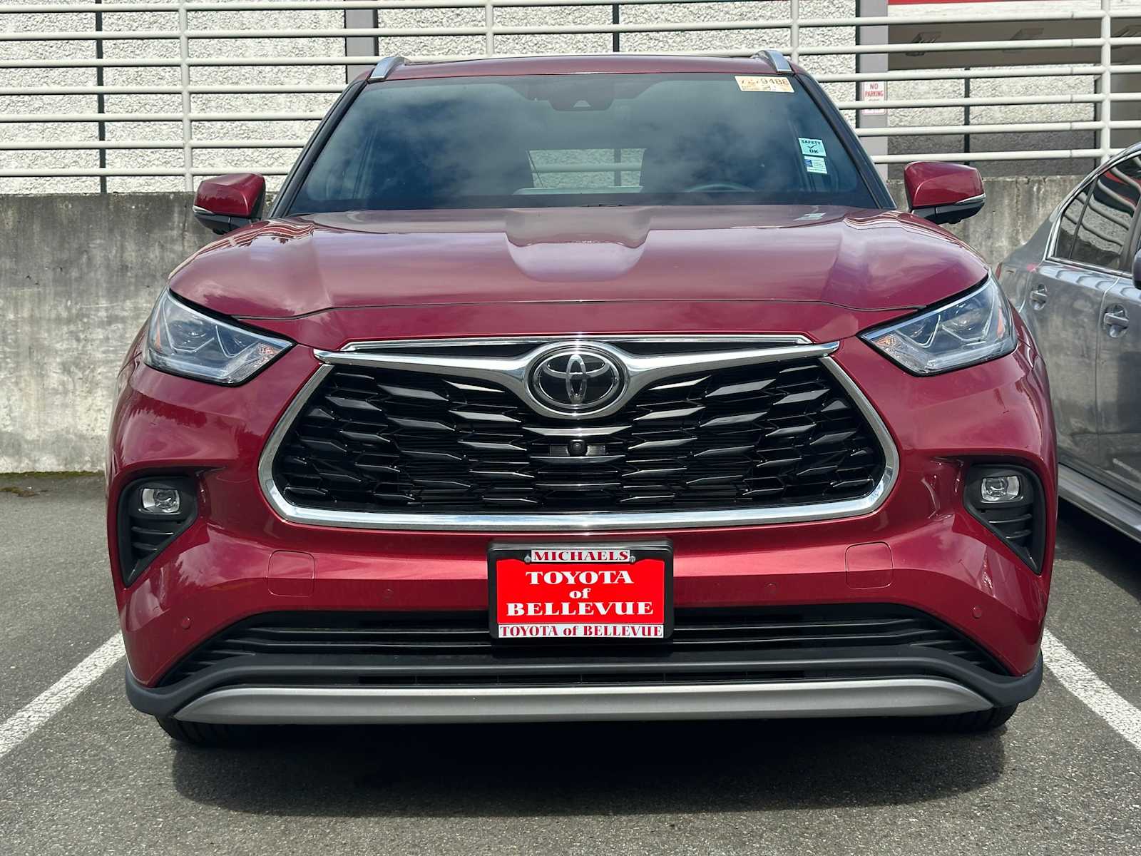 Thumbnail: 2025 Toyota Highlander - 2