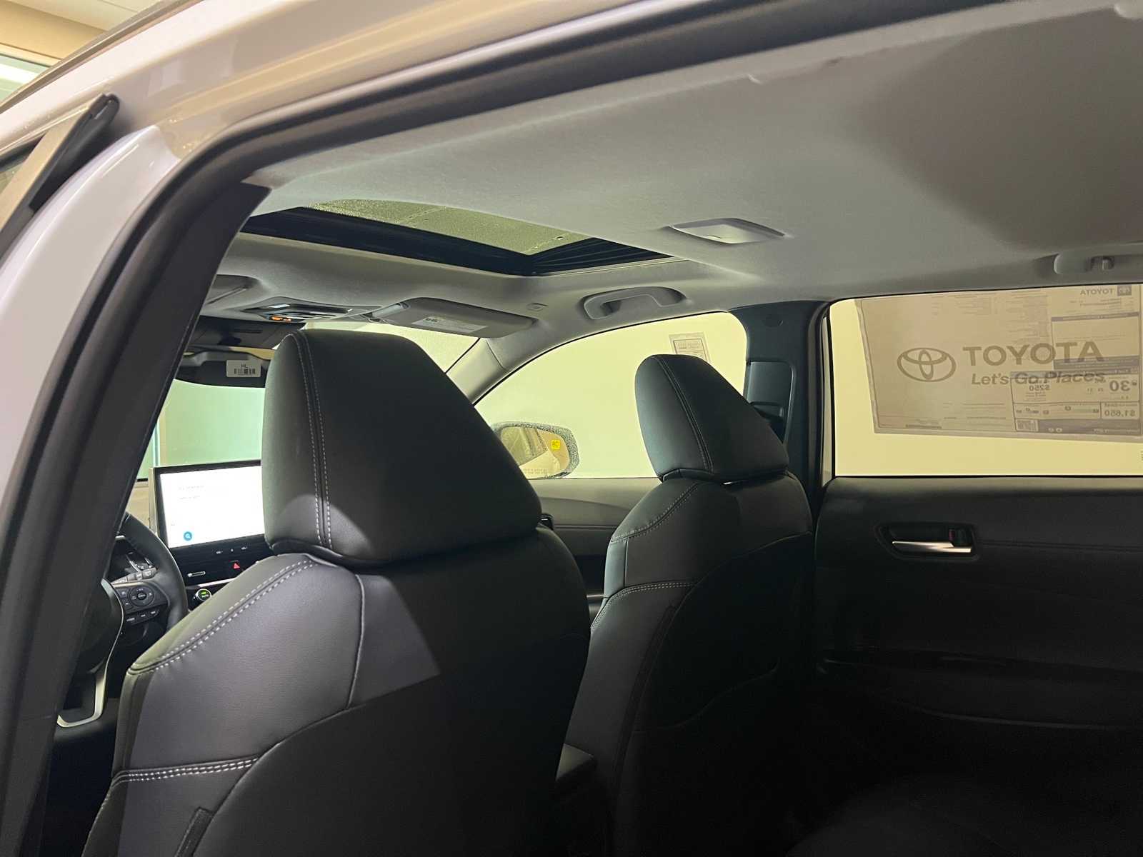 Thumbnail: 2026 Toyota Corolla Cross - 12