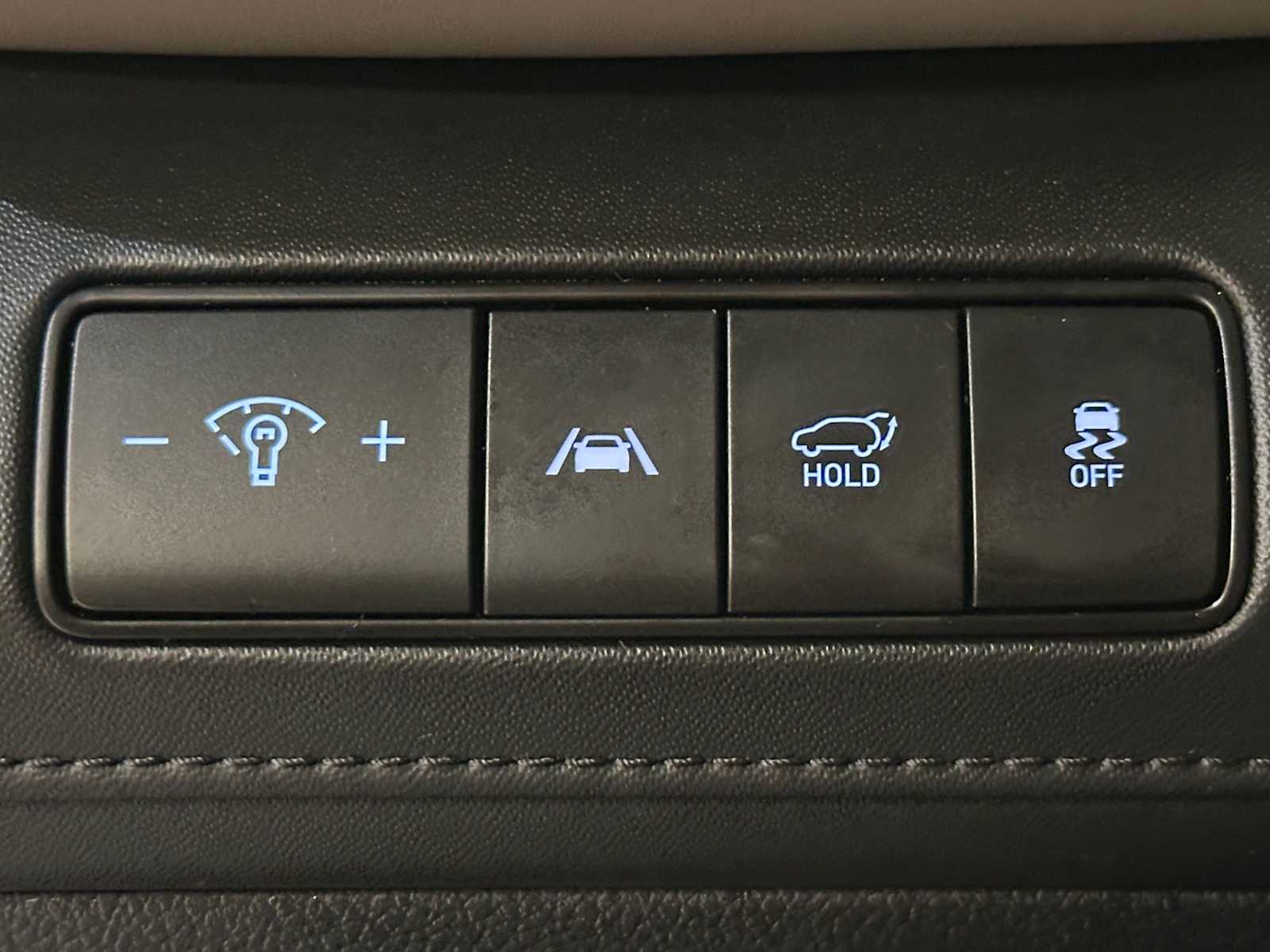 Thumbnail: 2023 Hyundai Santa Fe - 16