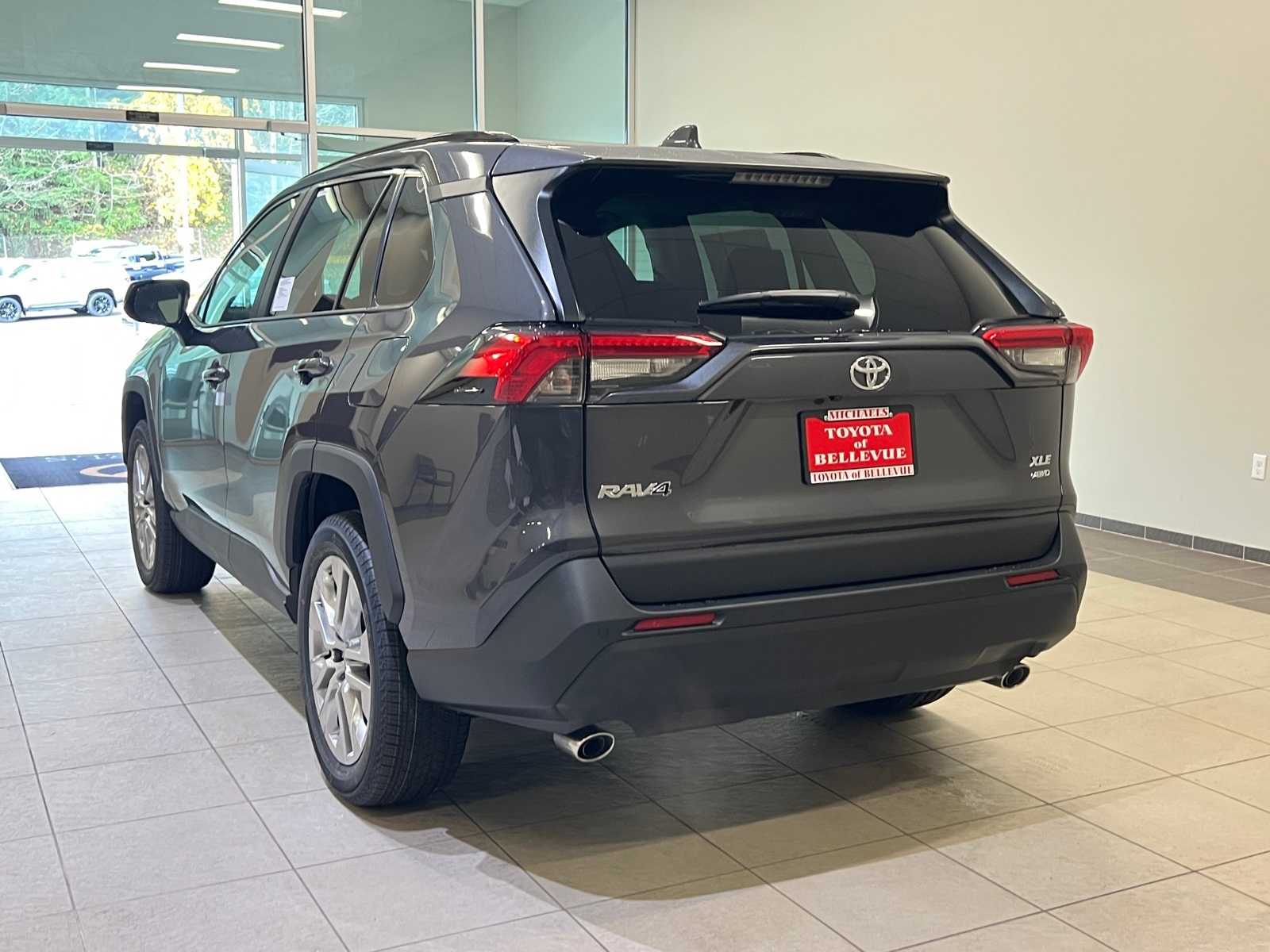 Thumbnail: 2025 Toyota RAV4 - 4