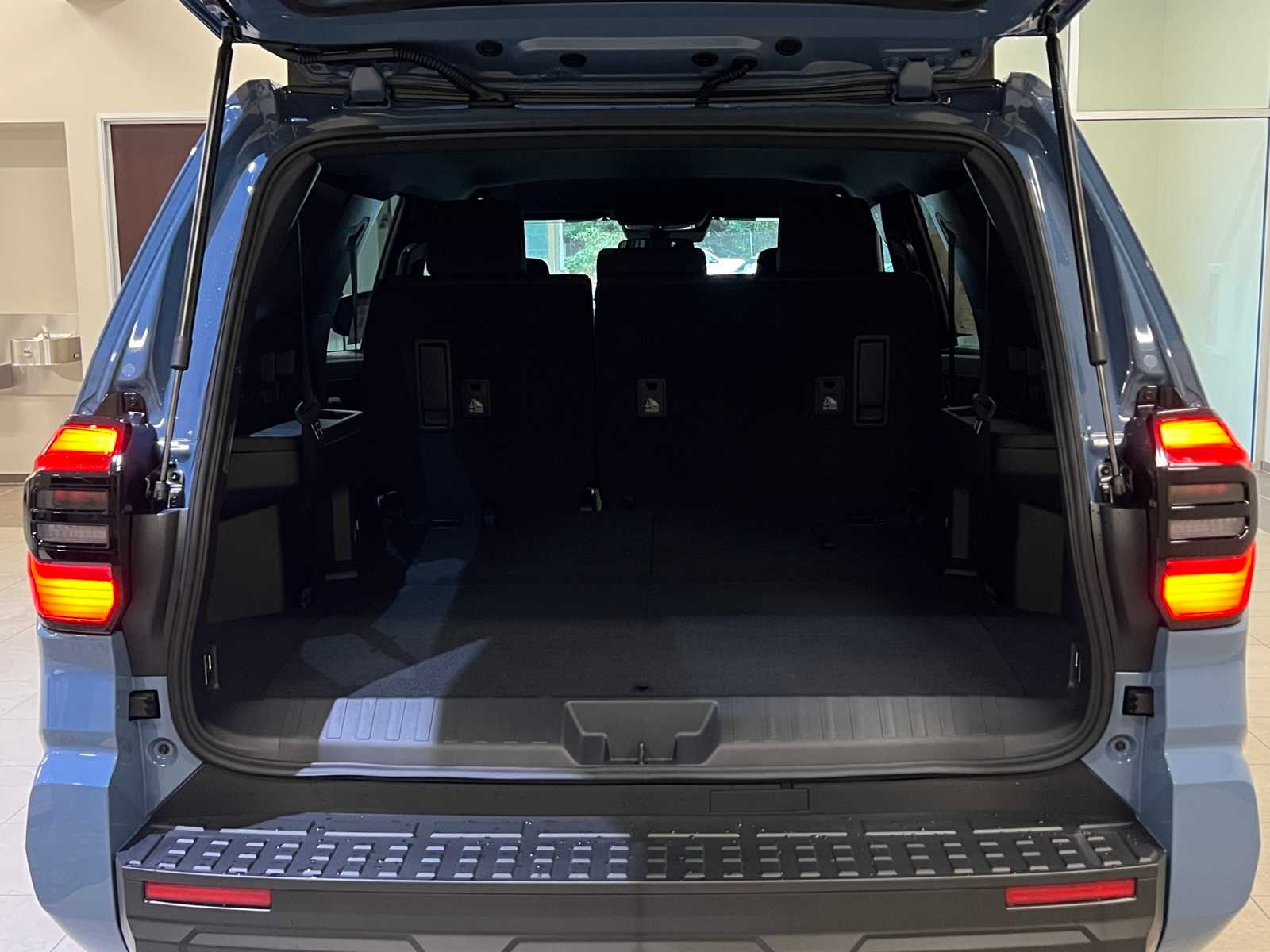 Thumbnail: 2025 Toyota 4Runner - 28