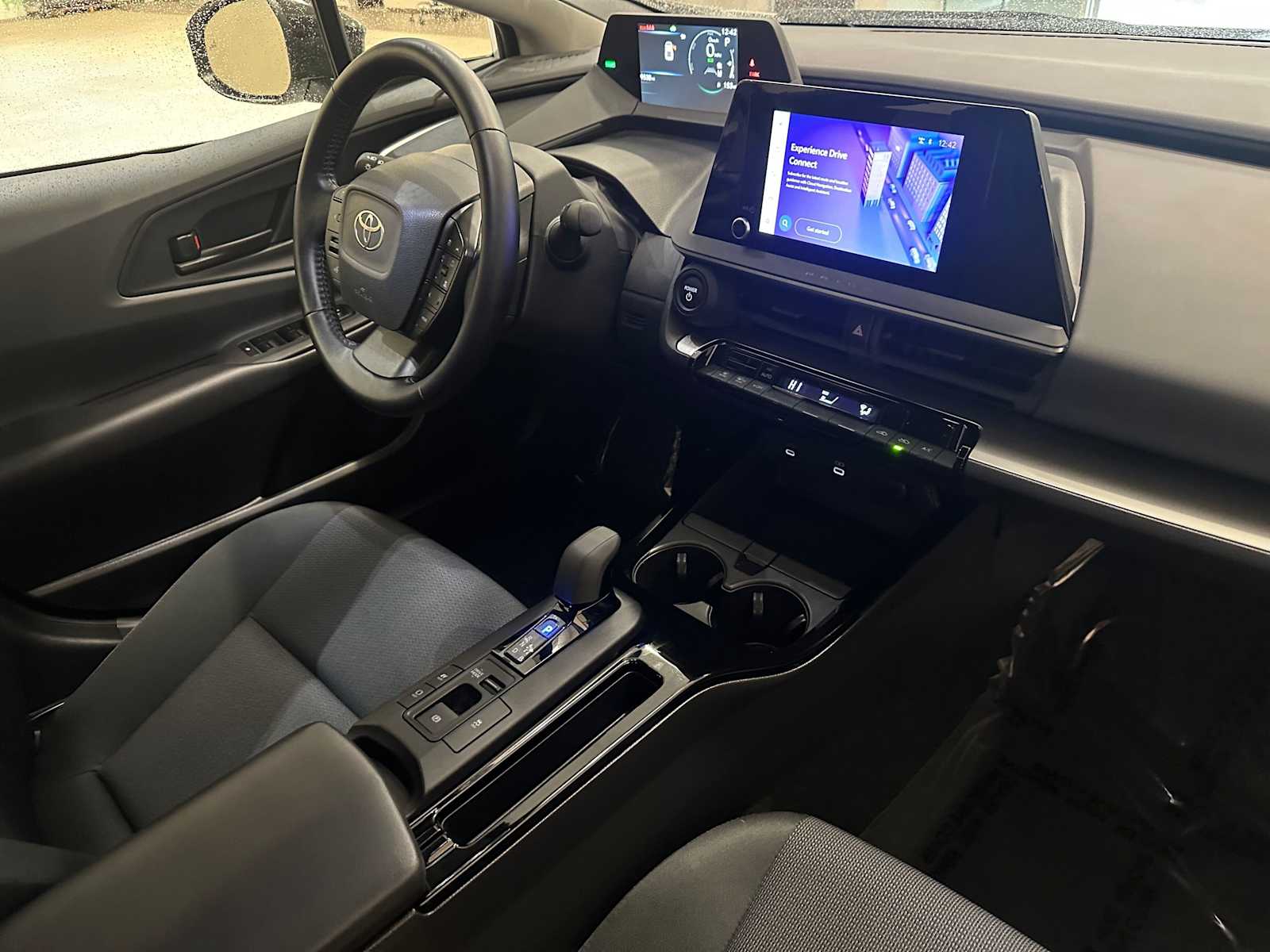 Thumbnail: 2024 Toyota Prius - 28