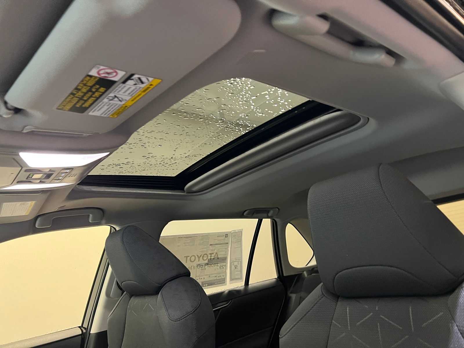 Thumbnail: 2025 Toyota RAV4 - 17