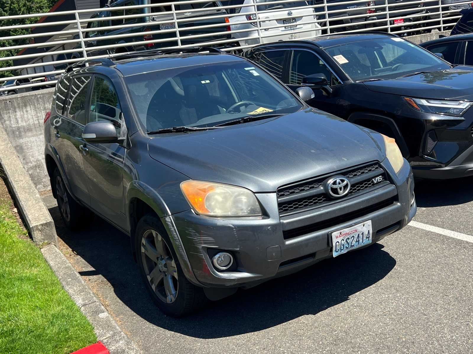 Thumbnail: 2011 Toyota RAV4 - 3