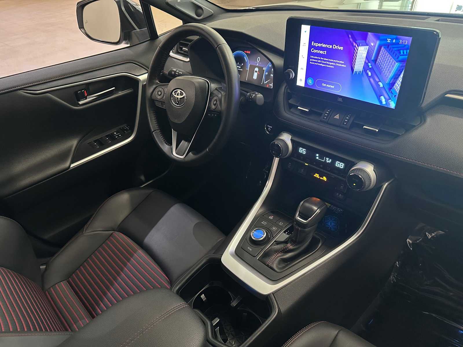 Thumbnail: 2024 Toyota RAV4 - 28