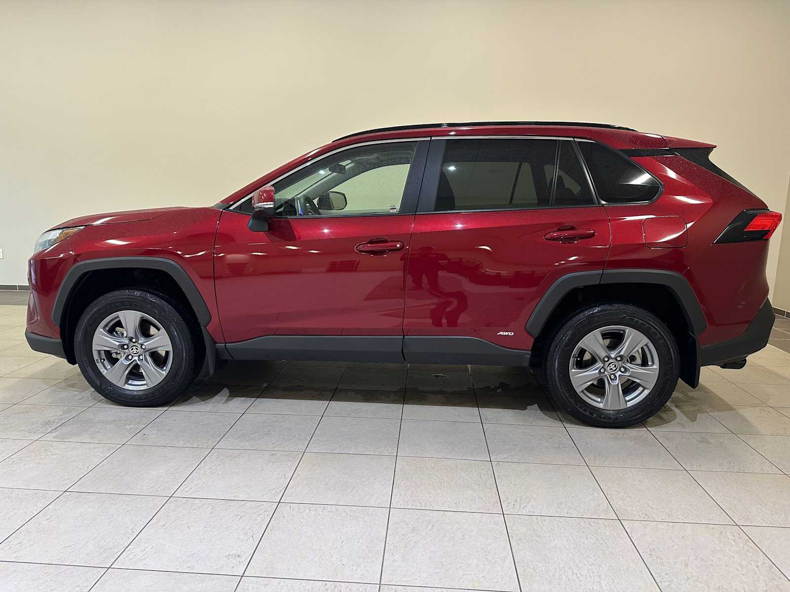 Thumbnail: 2025 Toyota RAV4 - 3