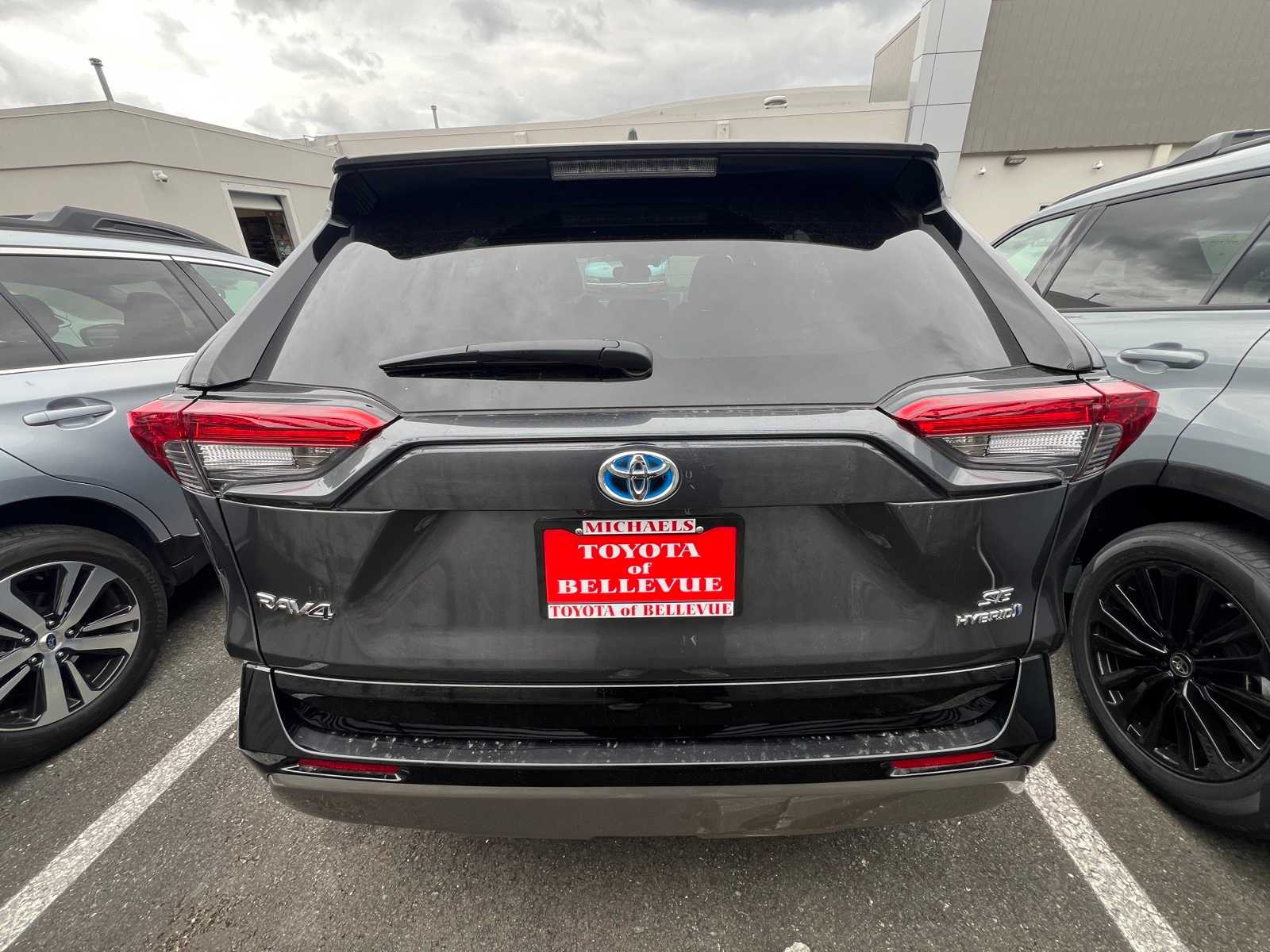 Thumbnail: 2024 Toyota RAV4 - 7