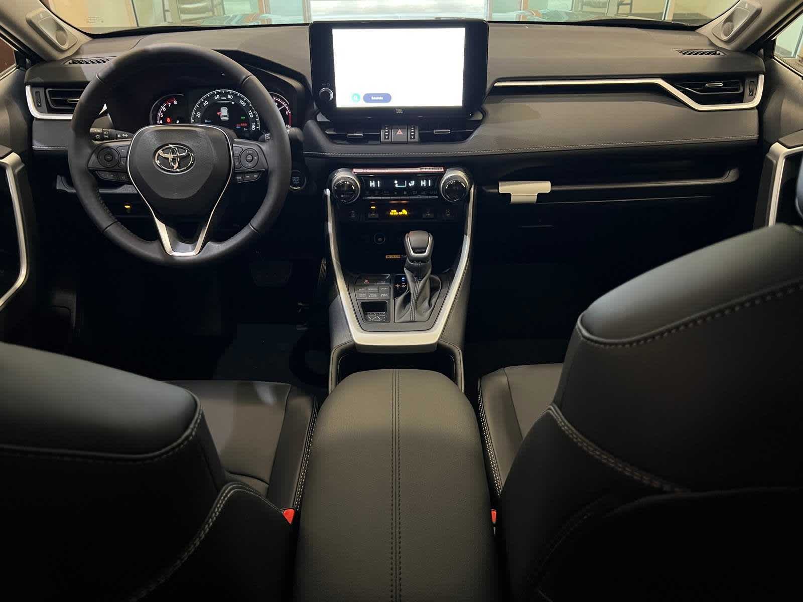 Thumbnail: 2025 Toyota RAV4 - 10