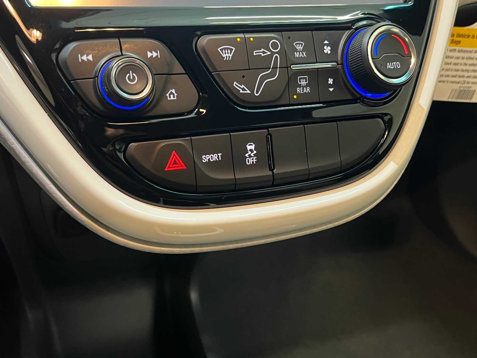 Thumbnail: 2019 Chevrolet Bolt EV - 25