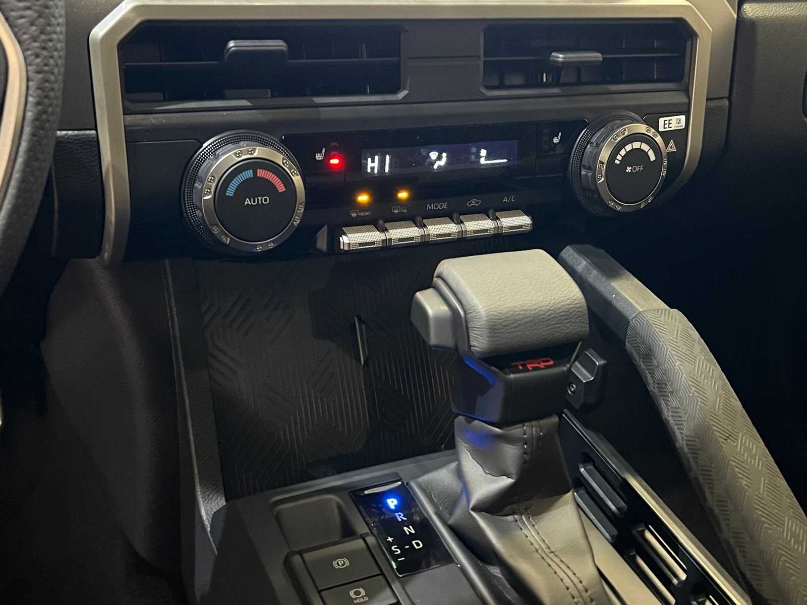 Thumbnail: 2025 Toyota Tacoma - 22