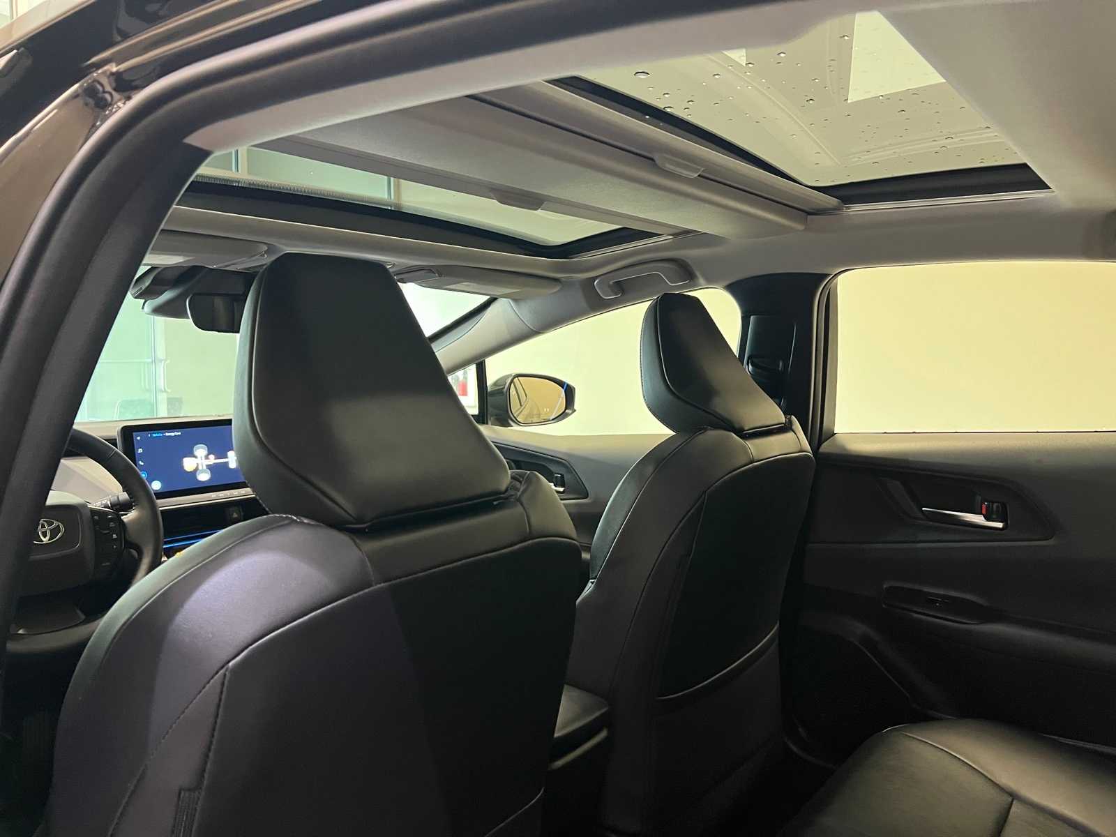 Thumbnail: 2024 Toyota Prius - 12