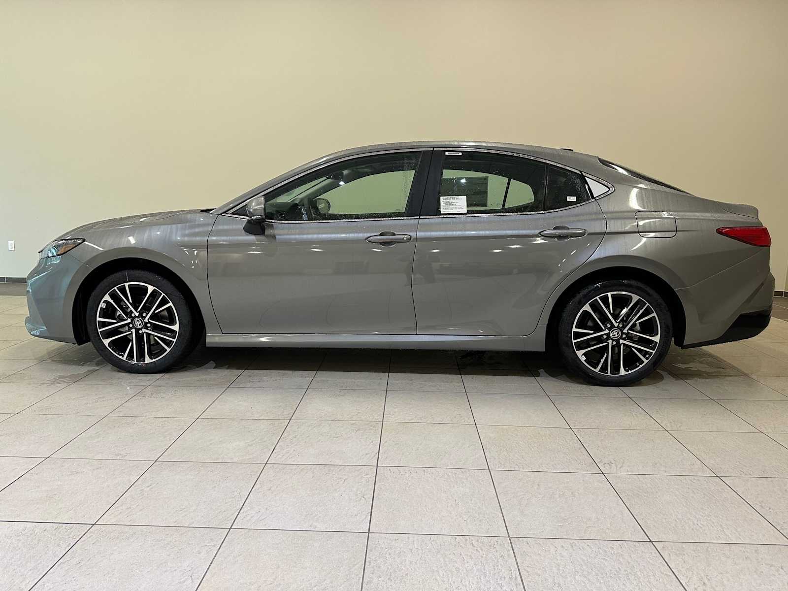 Thumbnail: 2026 Toyota Camry - 3