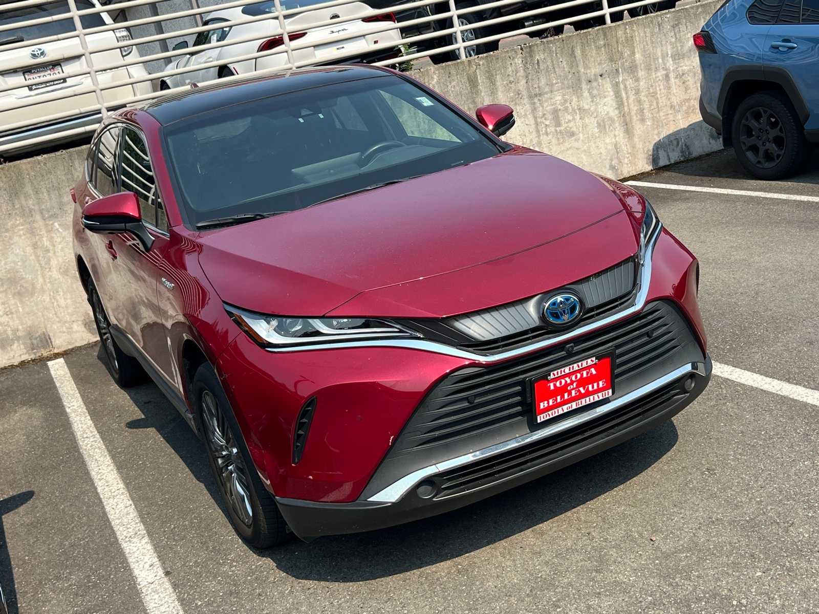 Thumbnail: 2021 Toyota Venza - 3