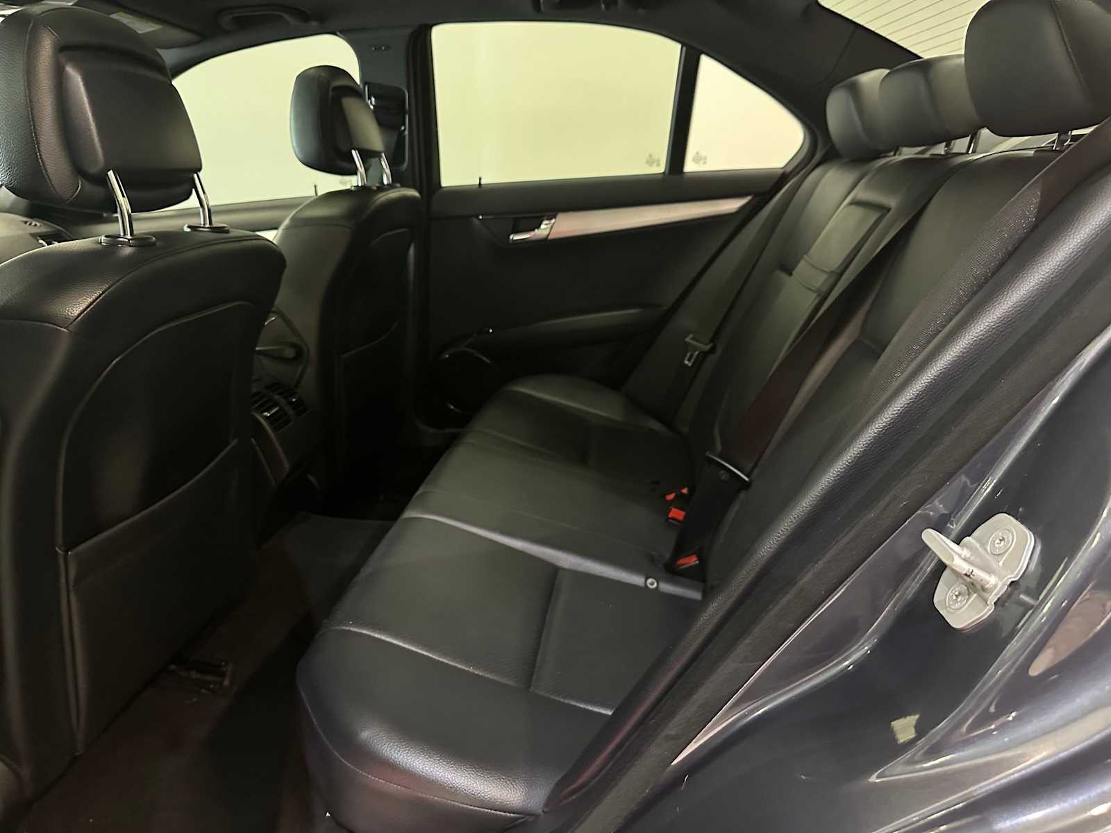 Thumbnail: 2008 Mercedes-Benz C-Class - 24