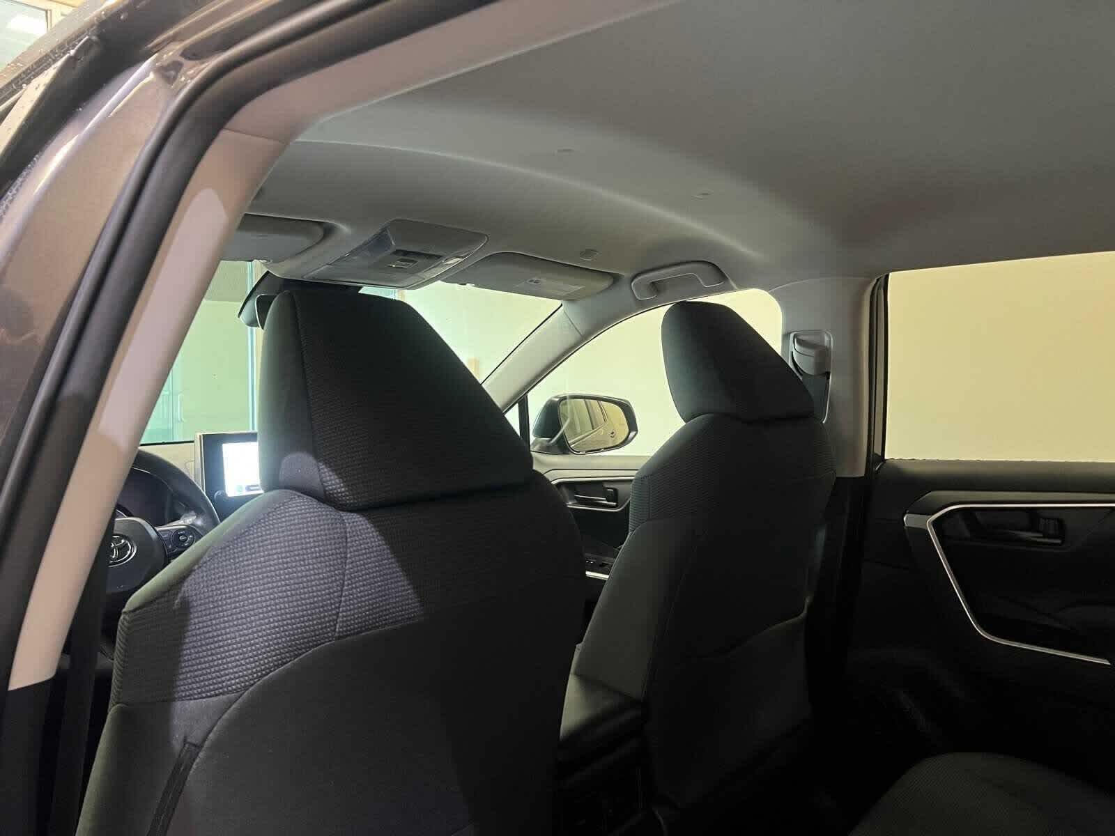 Thumbnail: 2023 Toyota RAV4 - 12