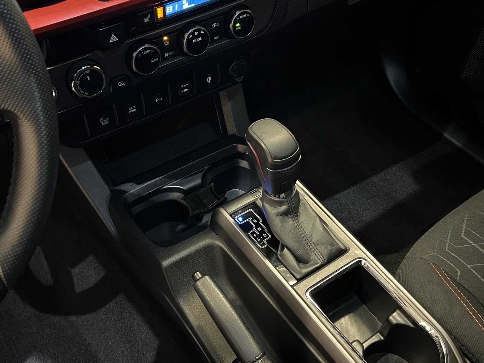 Thumbnail: 2017 Toyota Tacoma - 23