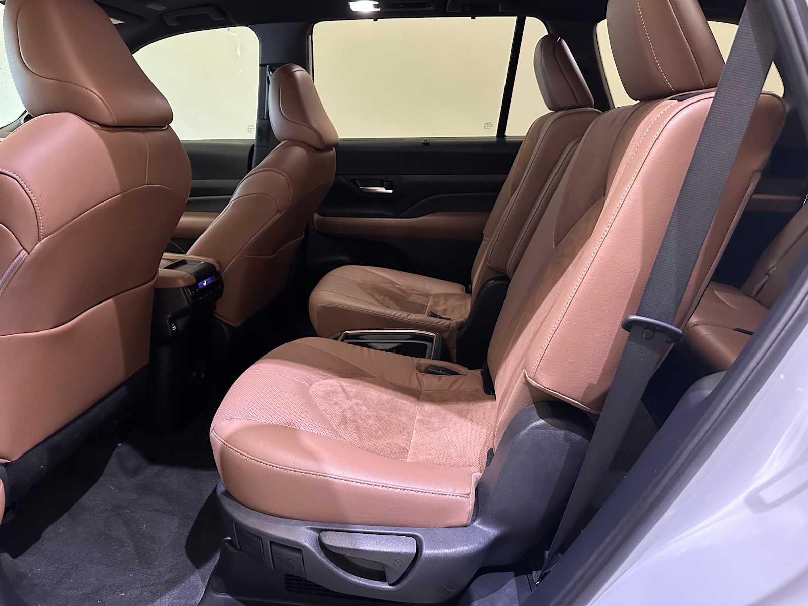 Thumbnail: 2024 Toyota Grand Highlander - 23