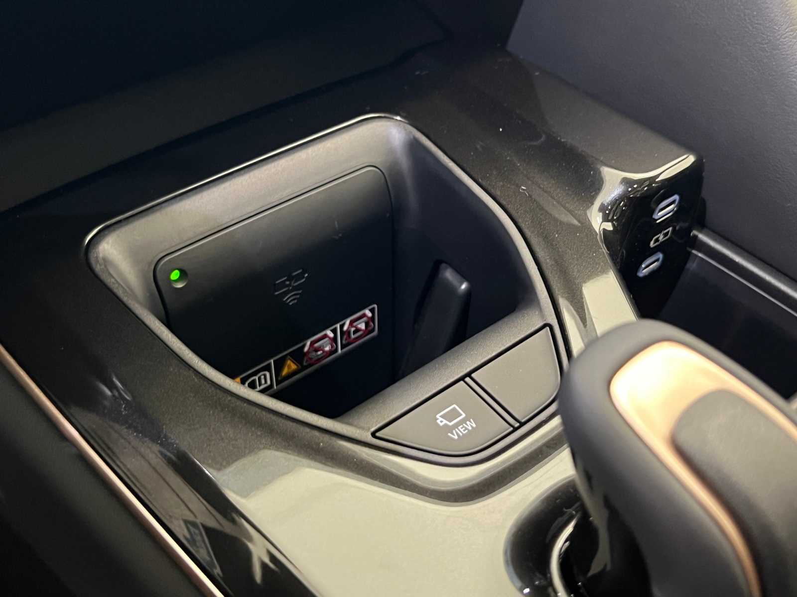 Thumbnail: 2025 Toyota Crown Signia - 30