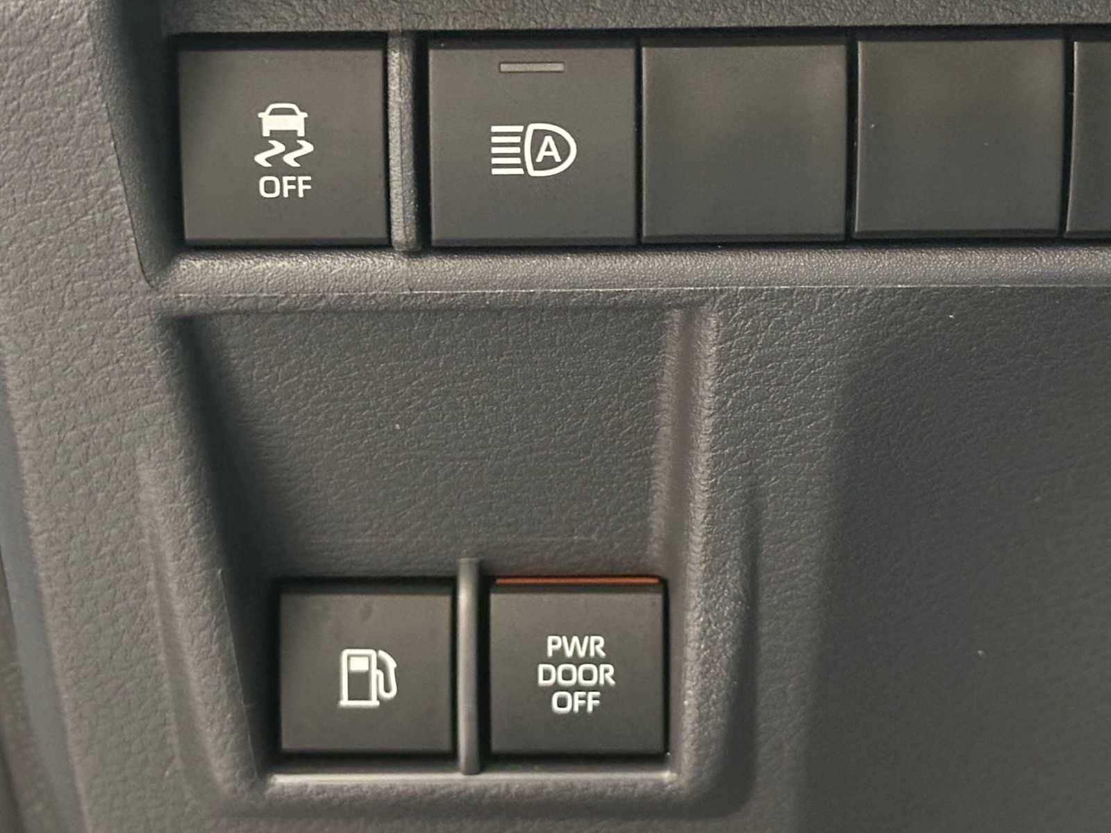 Thumbnail: 2024 Toyota Sienna - 18