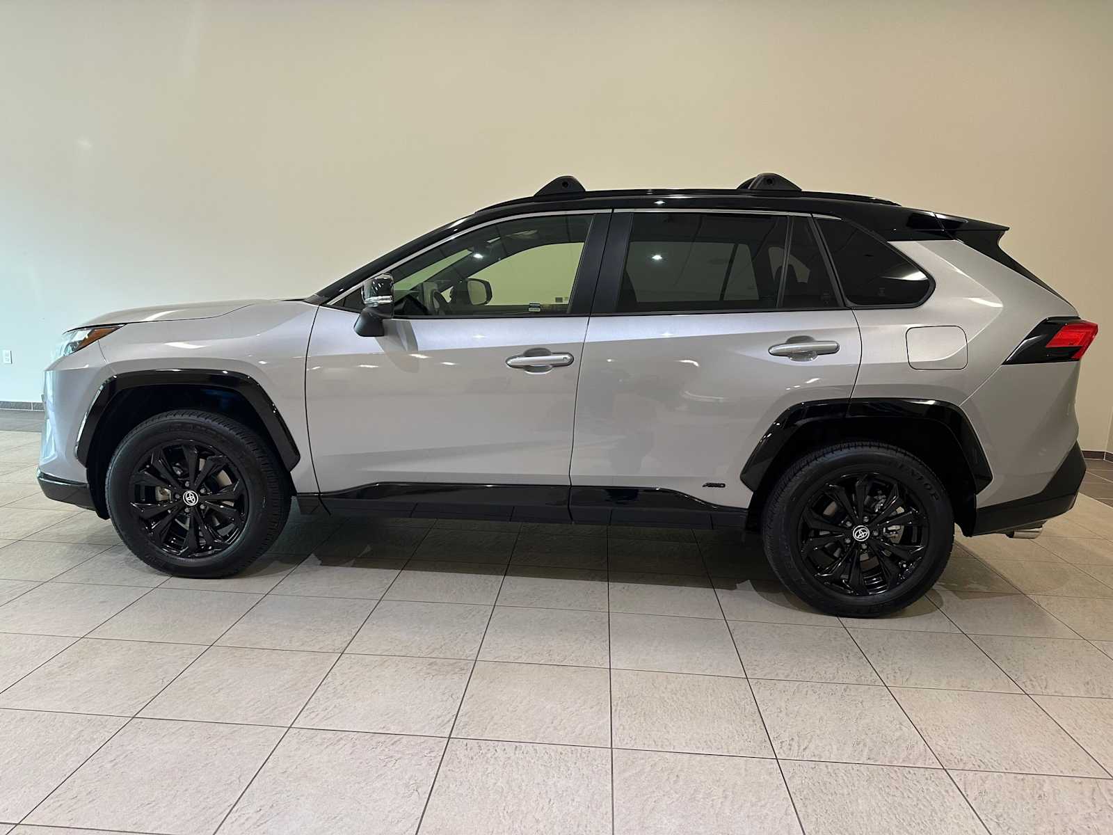 Thumbnail: 2024 Toyota RAV4 - 3