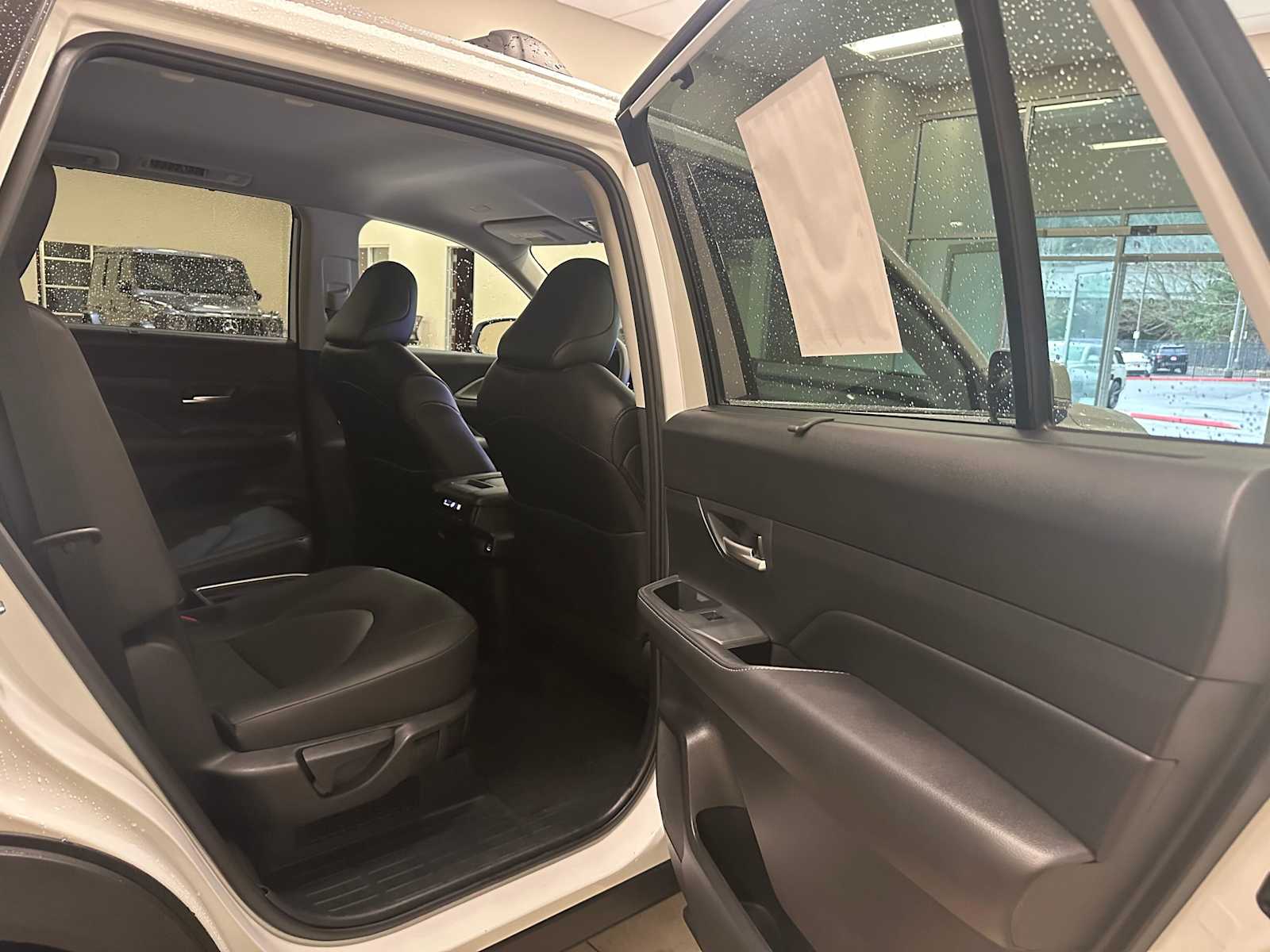 Thumbnail: 2025 Toyota Grand Highlander - 24