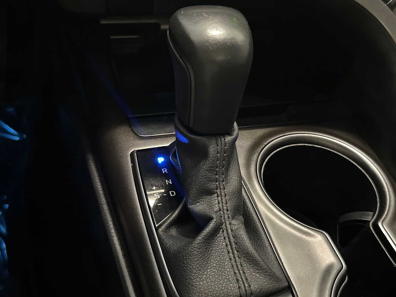 Thumbnail: 2023 Toyota Camry - 17