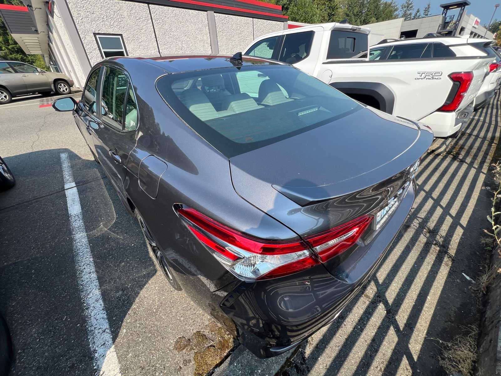 Thumbnail: 2020 Toyota Camry - 8