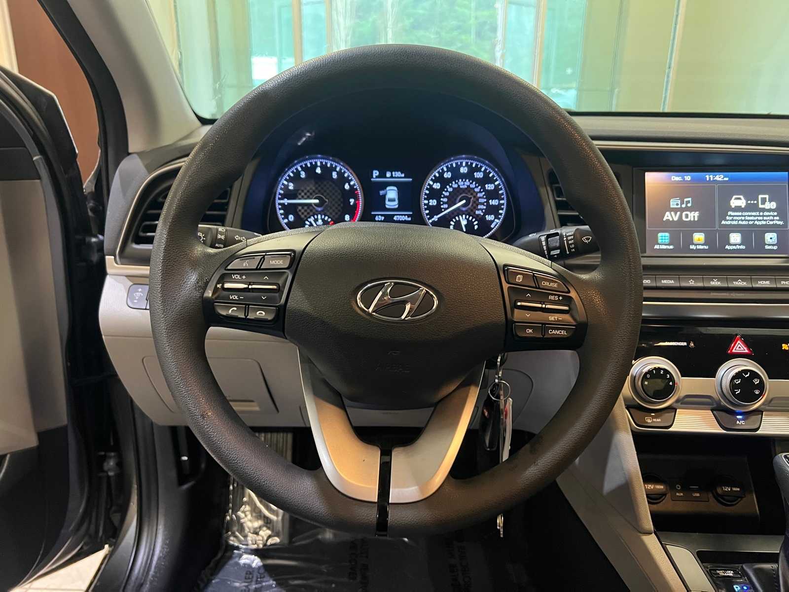 Thumbnail: 2019 Hyundai Elantra - 18