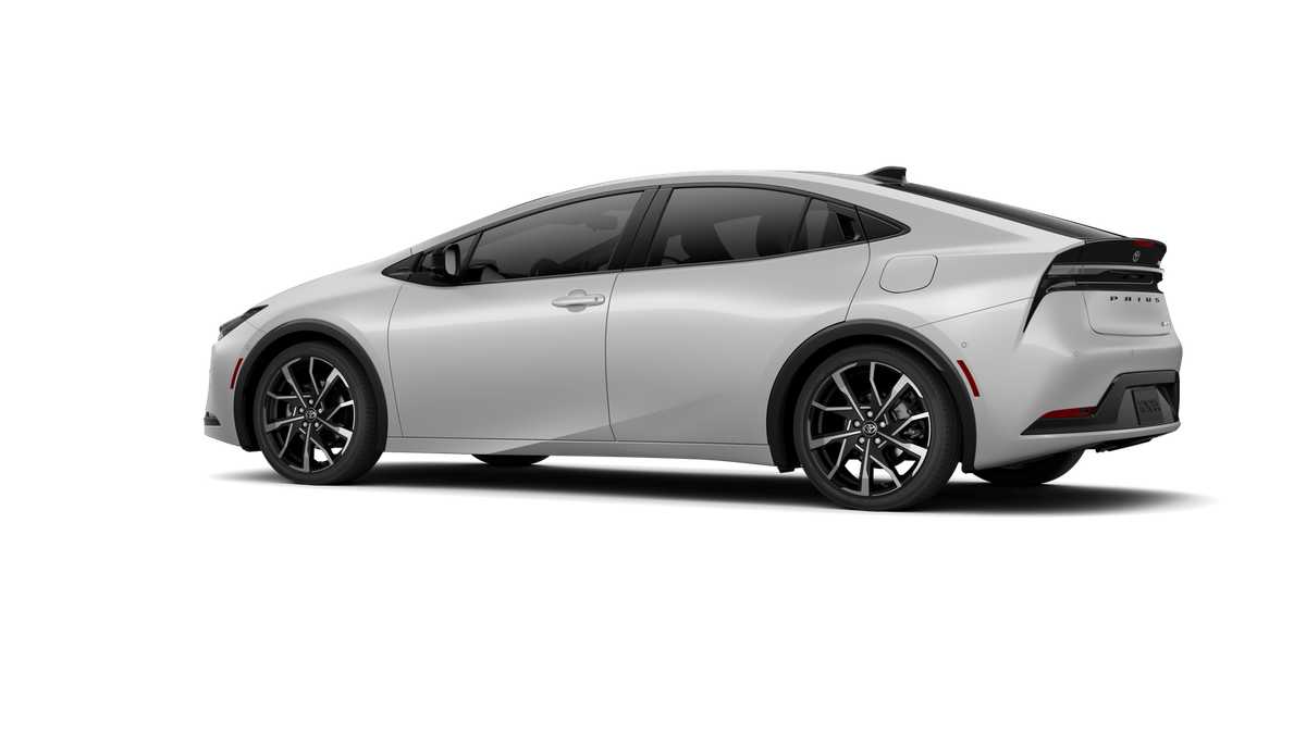Thumbnail: 2026 Toyota Prius - 5
