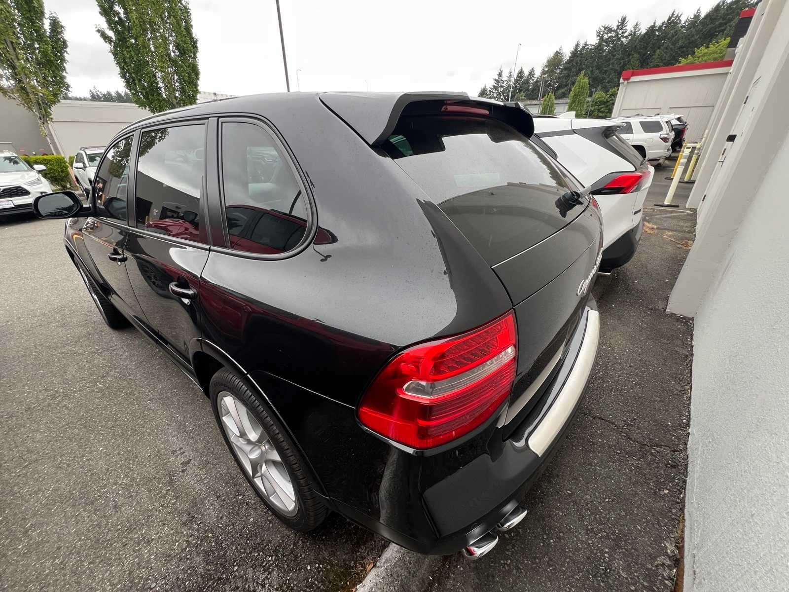 Thumbnail: 2008 Porsche Cayenne - 8