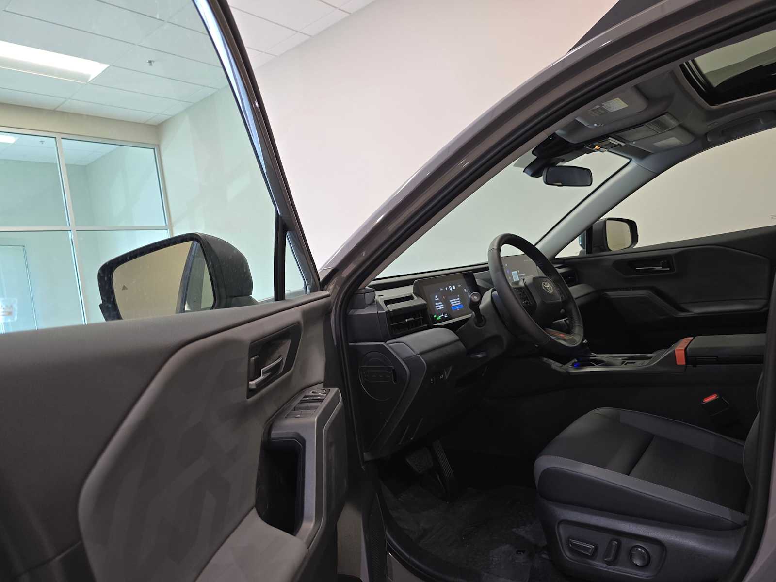Thumbnail: 2026 Toyota RAV4 - 22