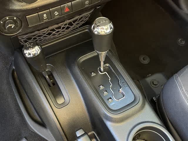 Thumbnail: 2017 Jeep Wrangler - 21