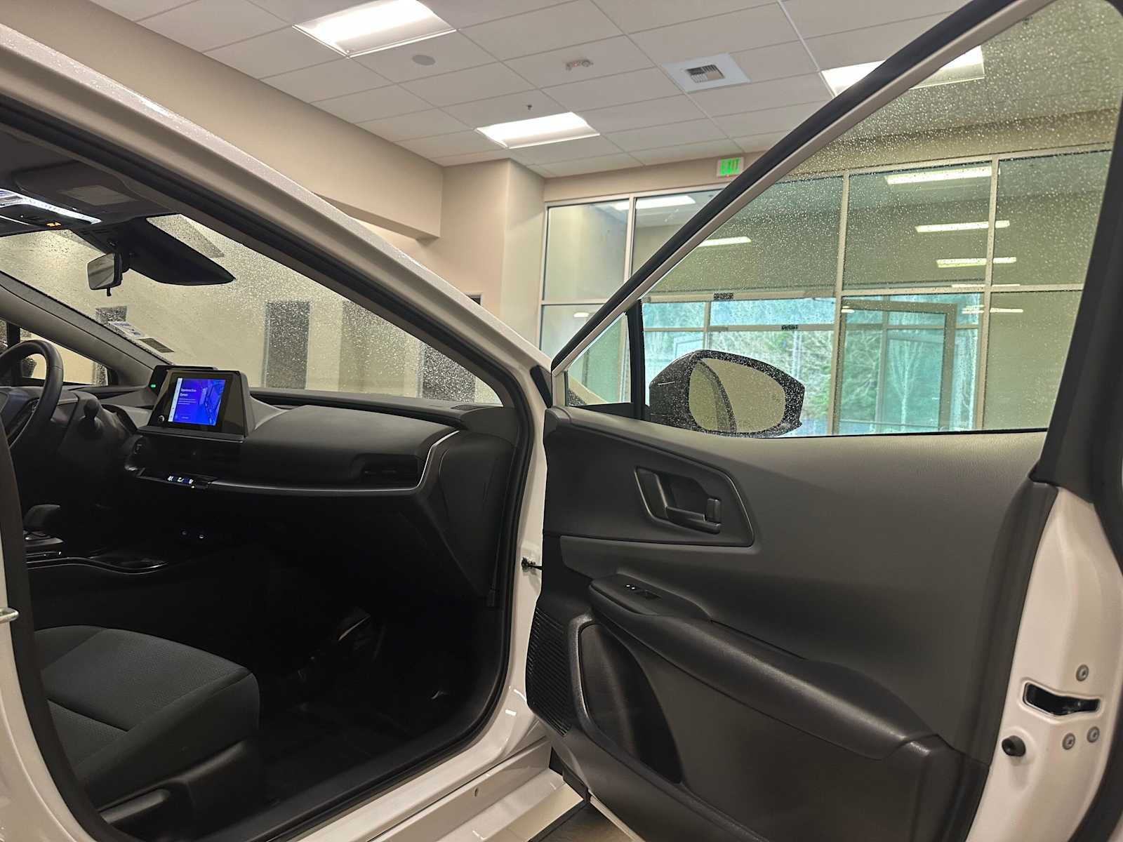 Thumbnail: 2024 Toyota Prius - 27