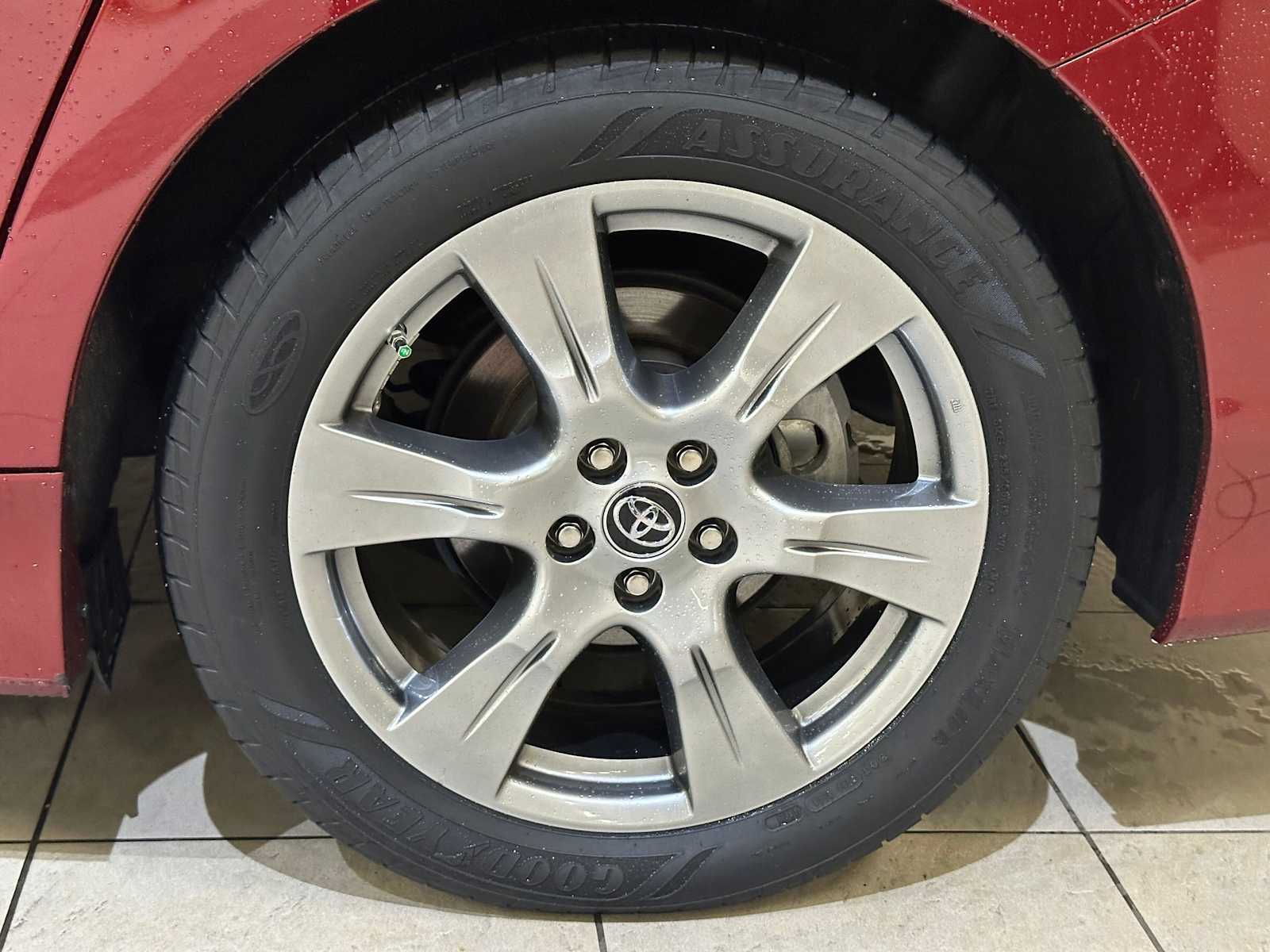 Thumbnail: 2018 Toyota Sienna - 8