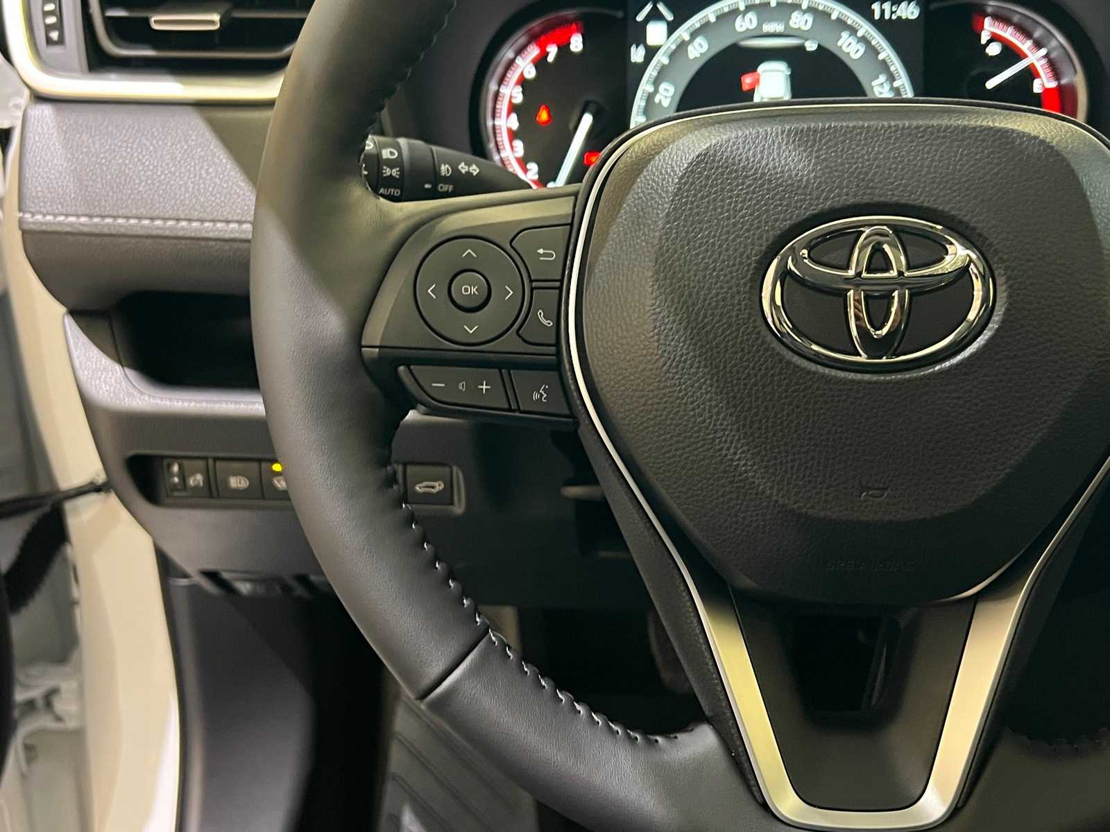 Thumbnail: 2025 Toyota RAV4 - 22