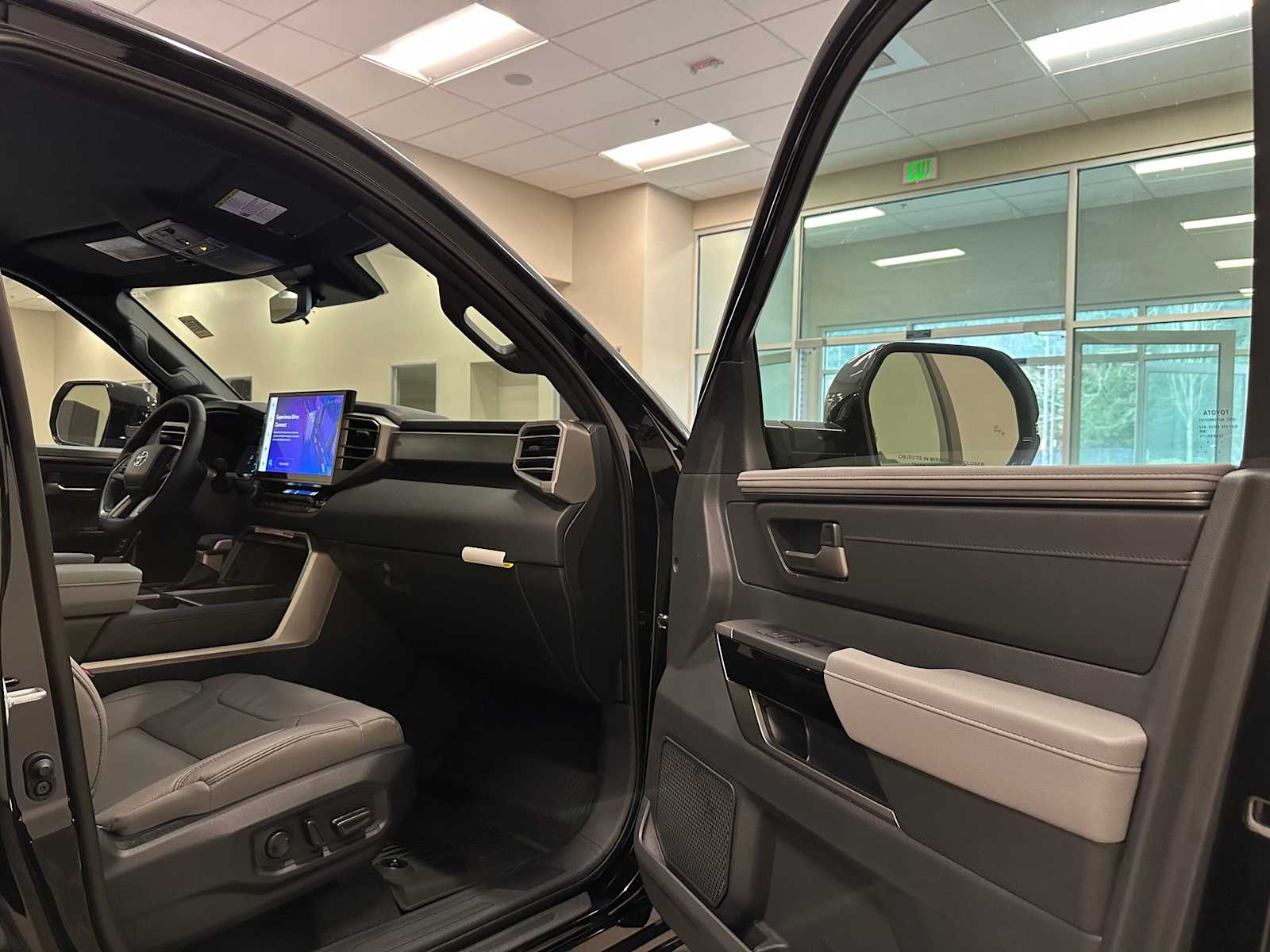 Thumbnail: 2026 Toyota Tundra - 27