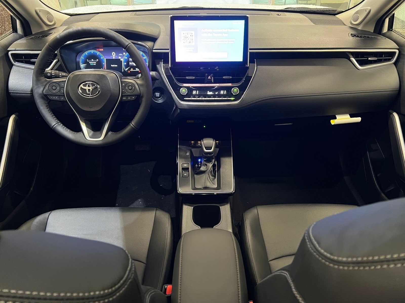 Thumbnail: 2026 Toyota Corolla Cross - 10