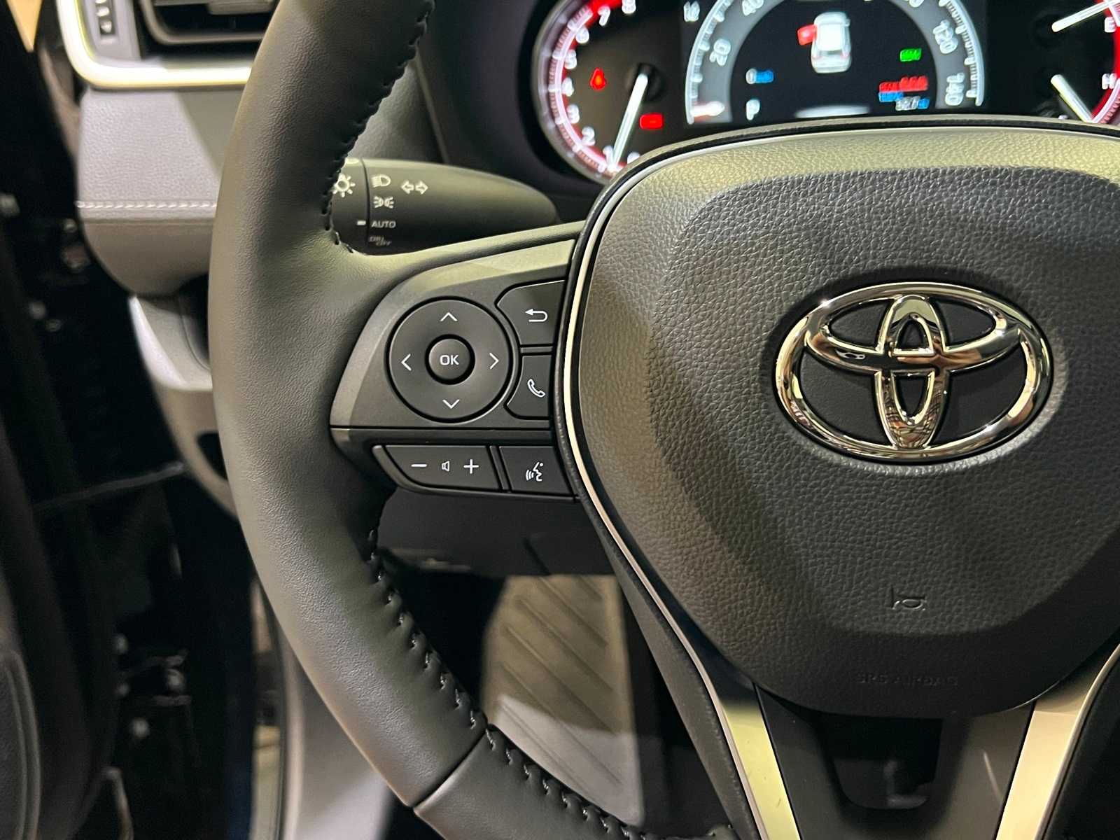 Thumbnail: 2025 Toyota RAV4 - 22
