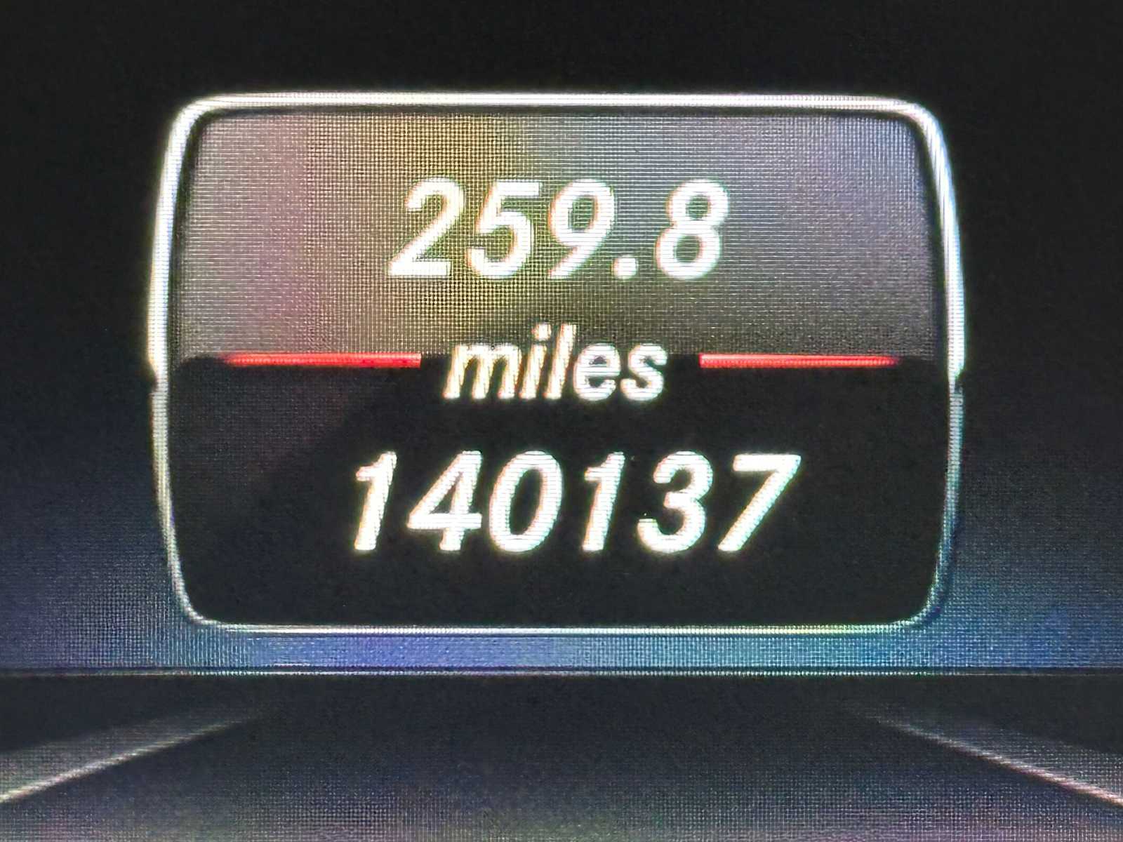 Thumbnail: 2015 Mercedes-Benz M-Class - 21