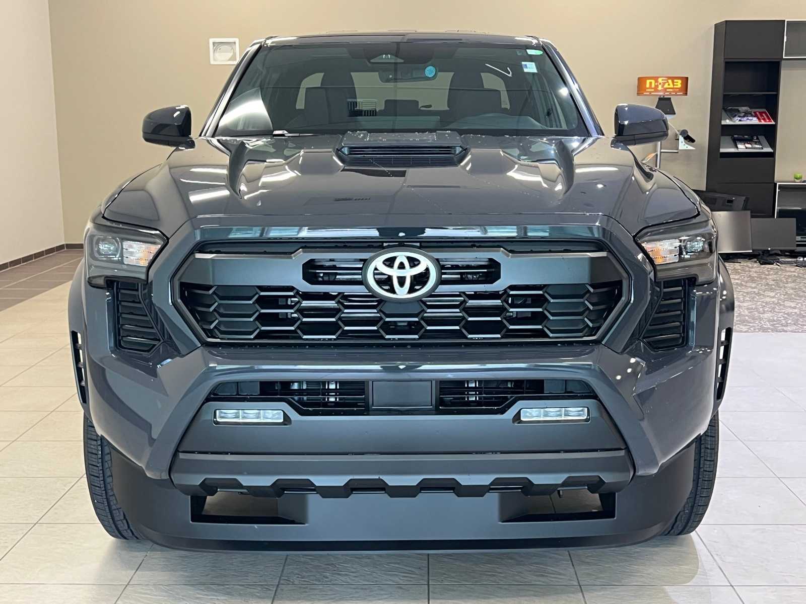 Thumbnail: 2025 Toyota Tacoma - 8