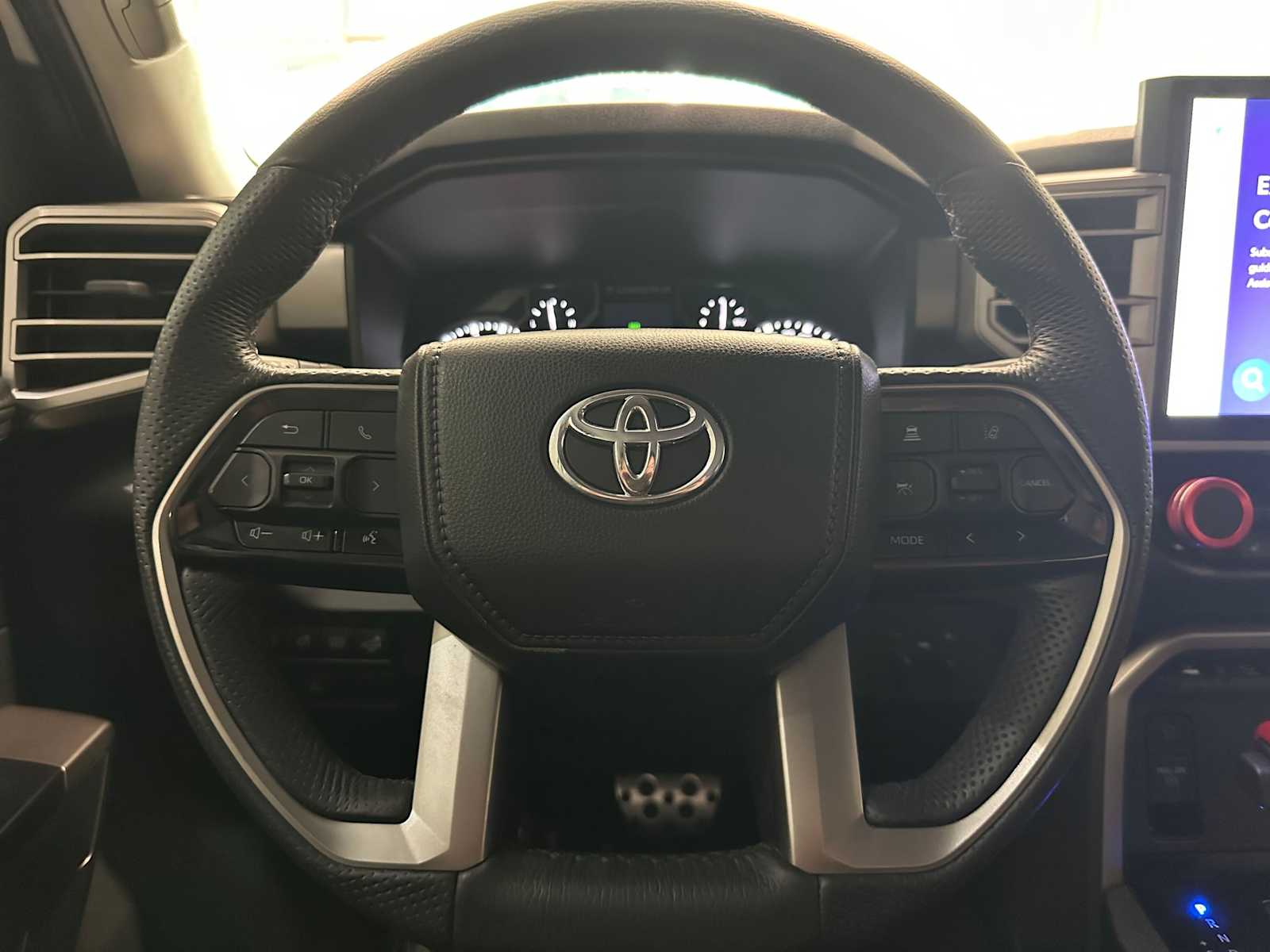 Thumbnail: 2024 Toyota Tundra - 11