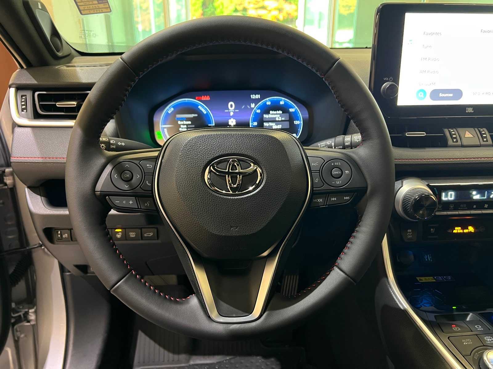 Thumbnail: 2025 Toyota RAV4 - 20