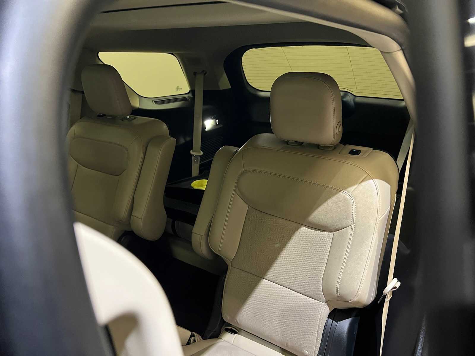 Thumbnail: 2020 Ford Explorer - 13