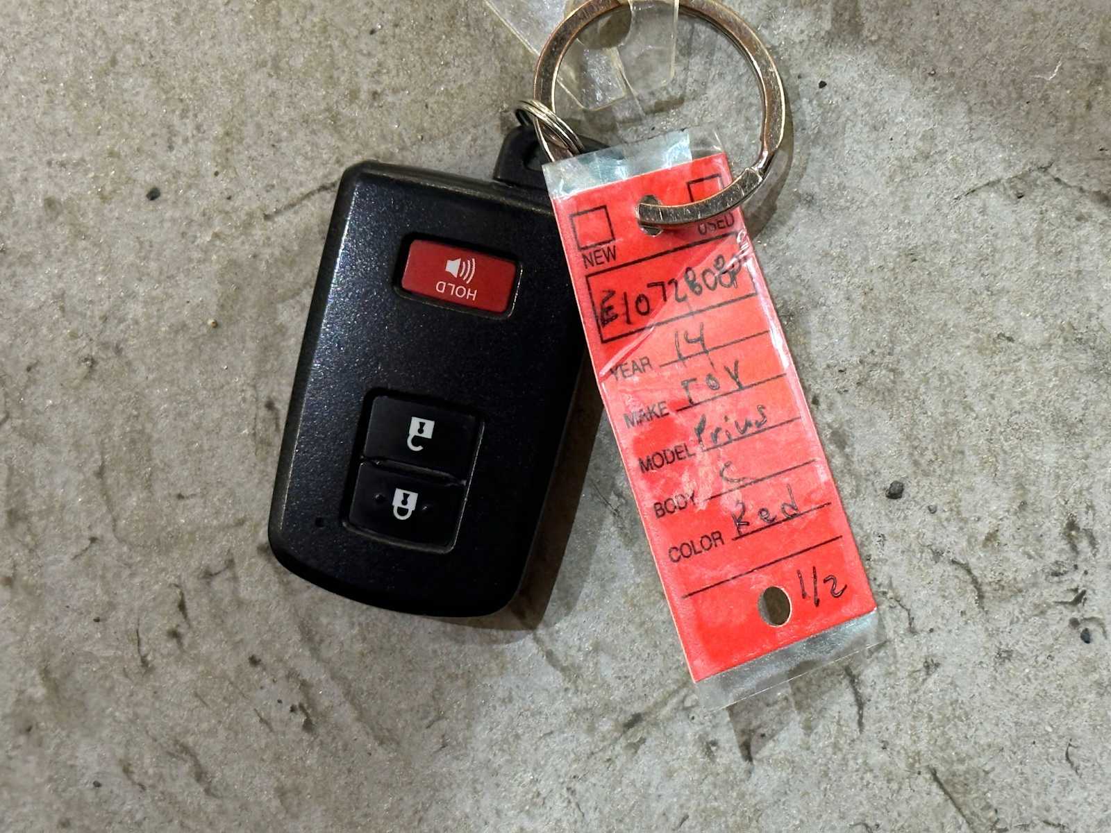 Thumbnail: 2014 Toyota Prius c - 31