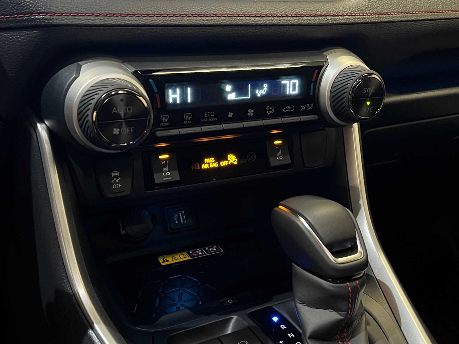 Thumbnail: 2025 Toyota RAV4 - 24