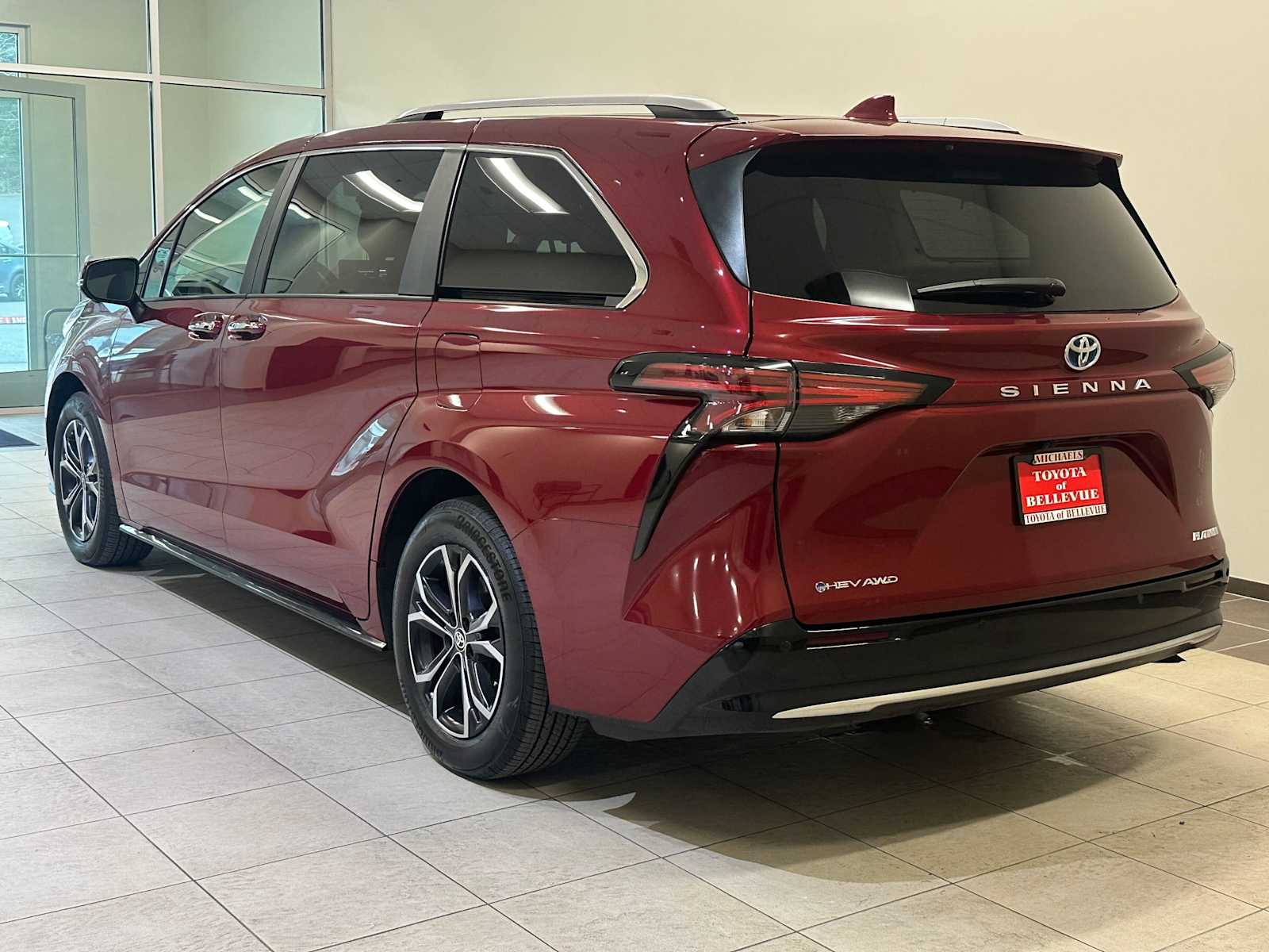Thumbnail: 2025 Toyota Sienna - 4