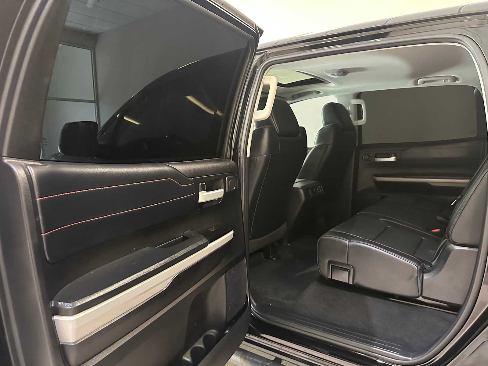 Thumbnail: 2019 Toyota Tundra - 24